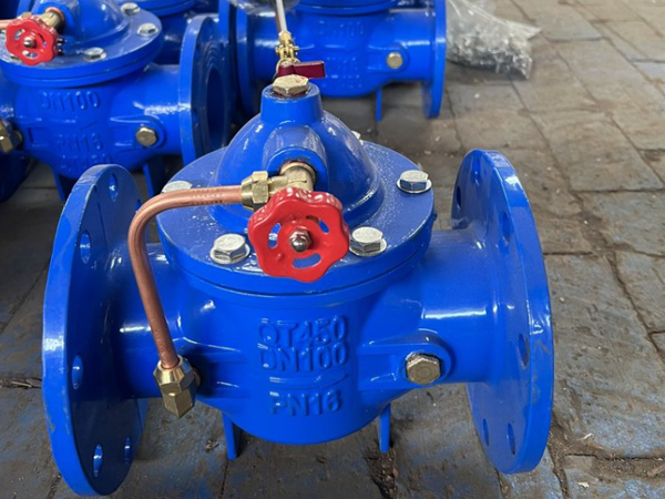 Working principle of remote control float ball valve
